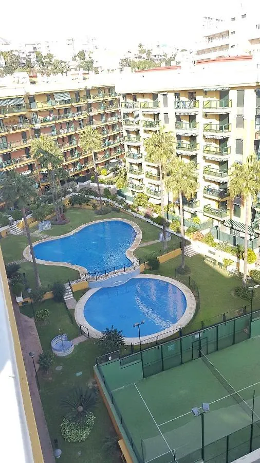 Impresionante Primera Línea De Playa, Bajondillo Beach Torremolinos Espanha