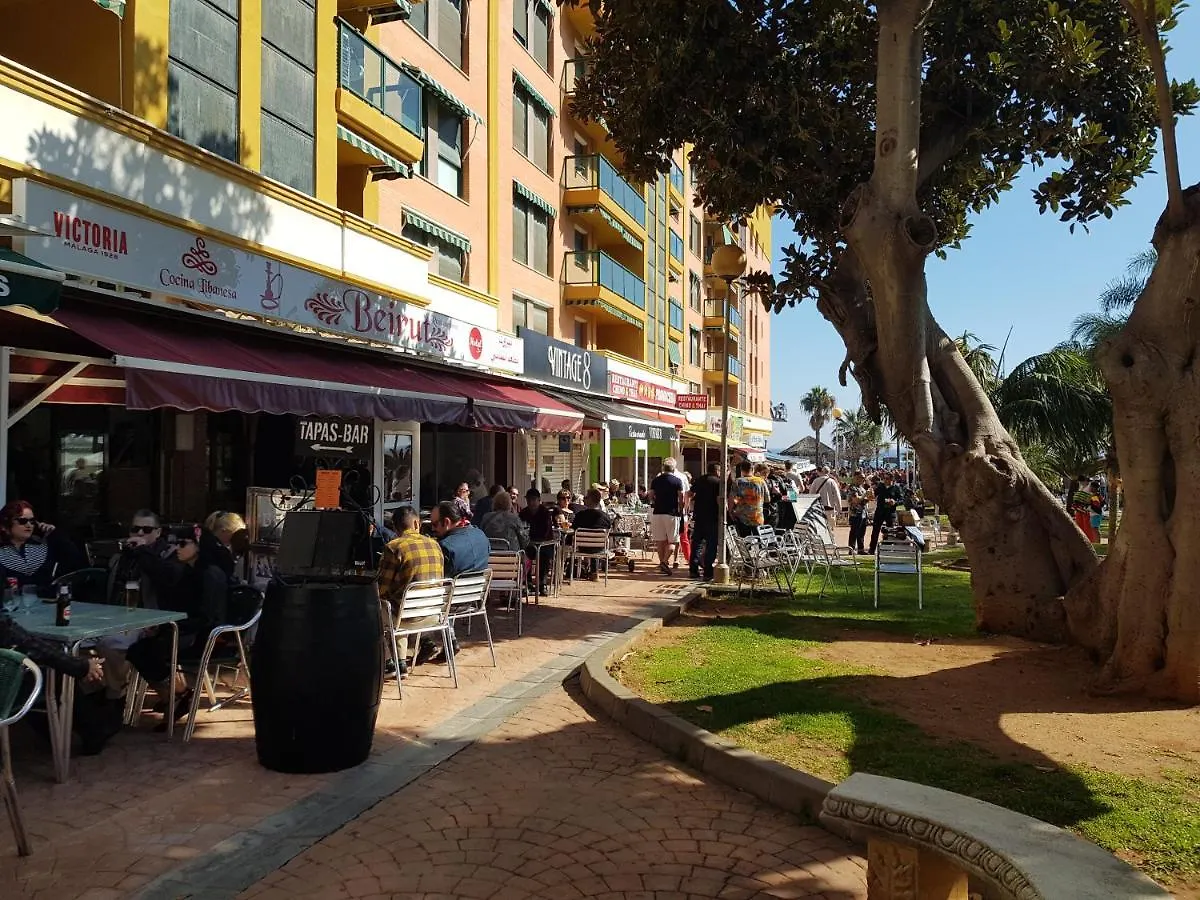 Impresionante Primera Línea De Playa, Bajondillo Beach Torremolinos Espanha